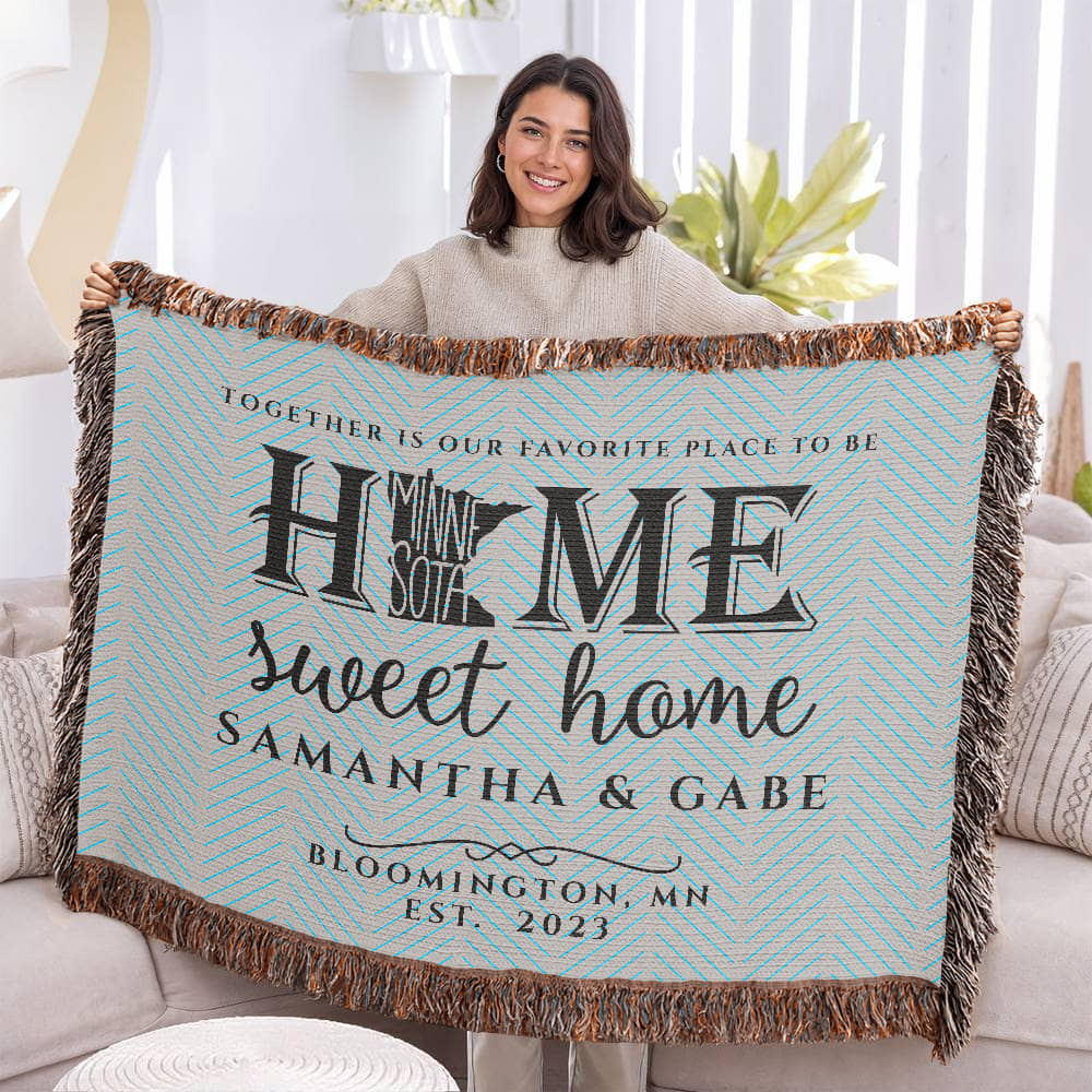 Personalized Minnesota Woven Blanket – Custom Home State Throw with Name & Location
