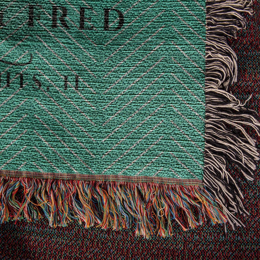 Personalized Illinois Woven Blanket – Custom Home State Throw with Name & Location