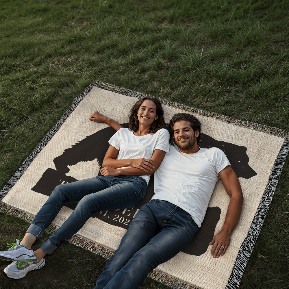 Personalized Grizzly Bear Blanket – Custom Monogram Family Name Throw Gift