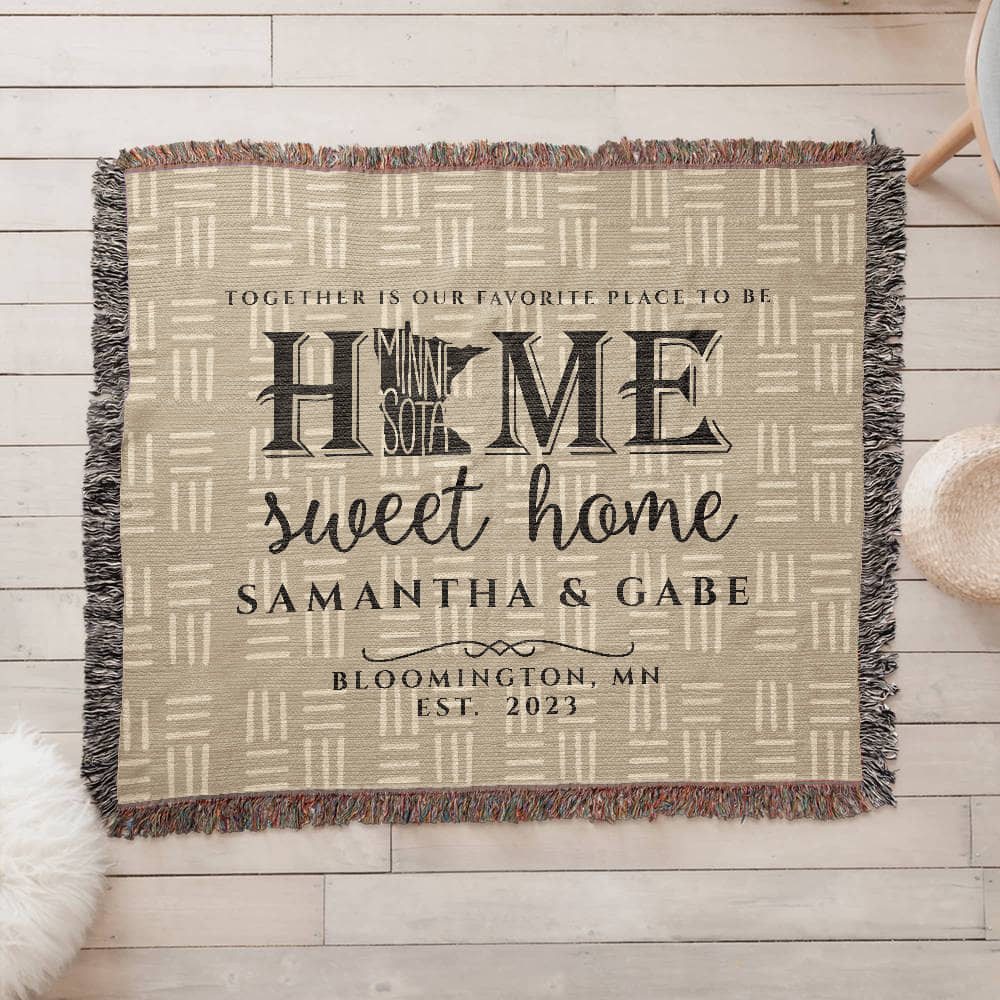 Personalized Minnesota Woven Blanket – Custom Home State Throw with Name & Location