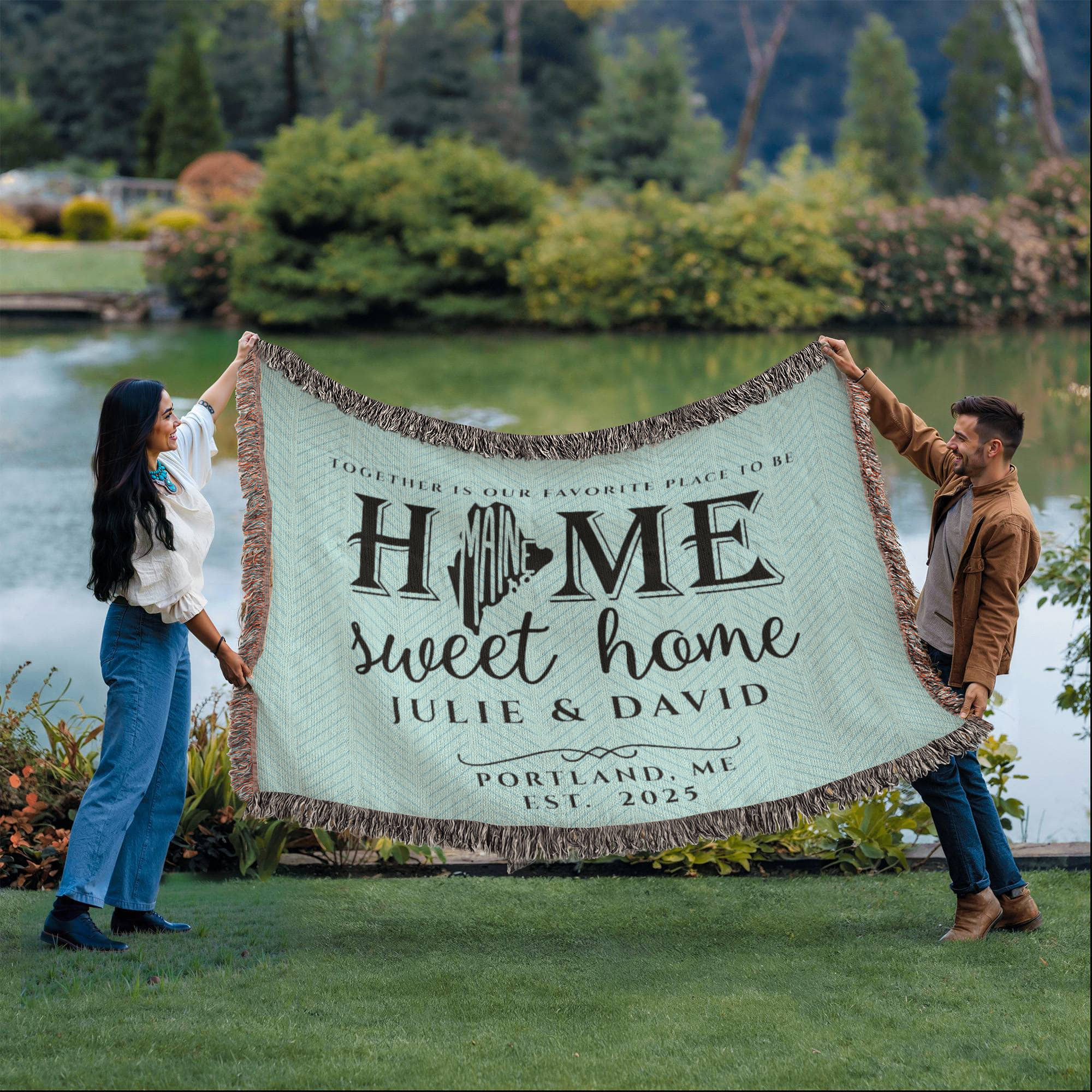 Personalized Maine Woven Blanket – Custom Home State Throw with Name & Location