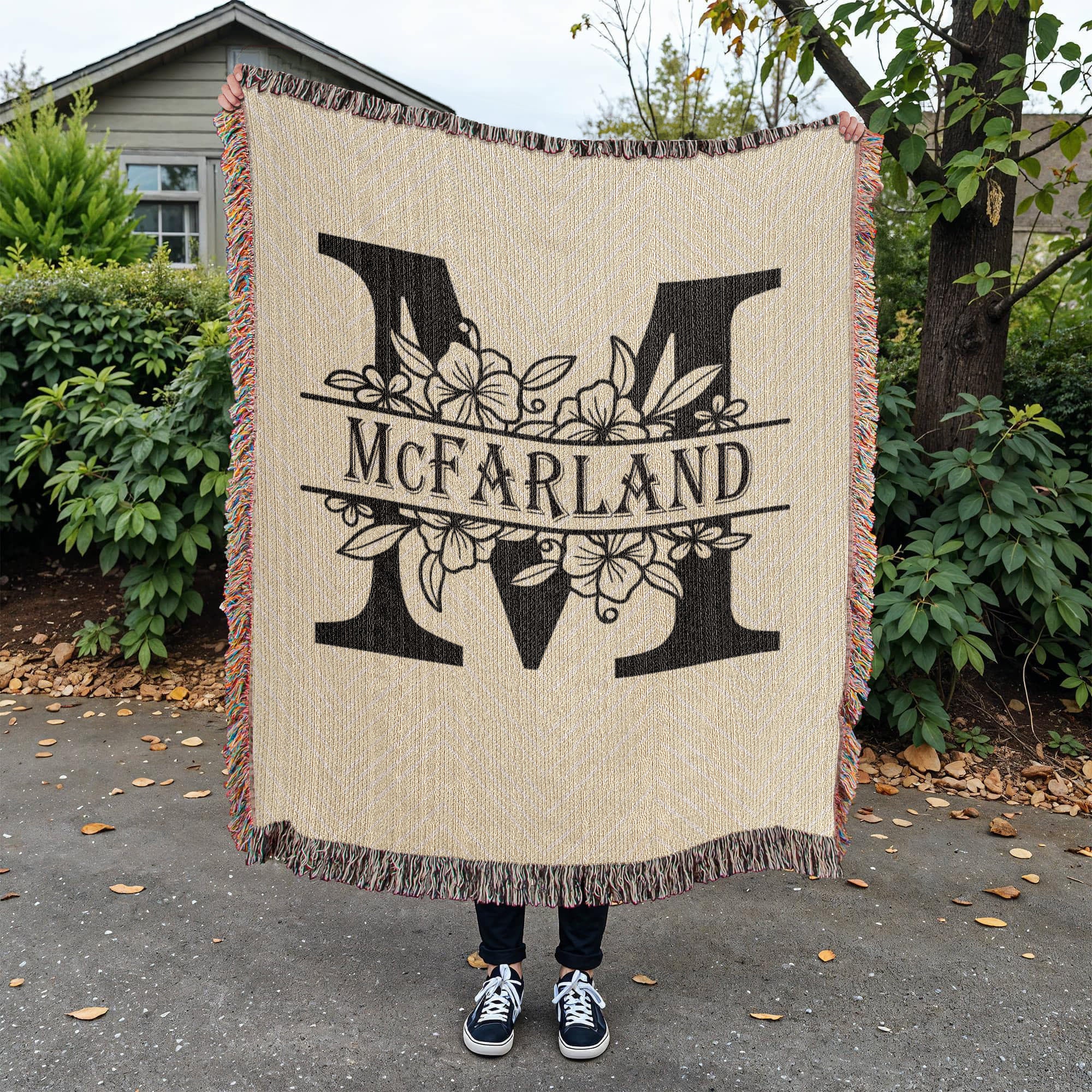 Personalized Floral Monogram Family Name Woven Blanket Throw – Custom Home Gift