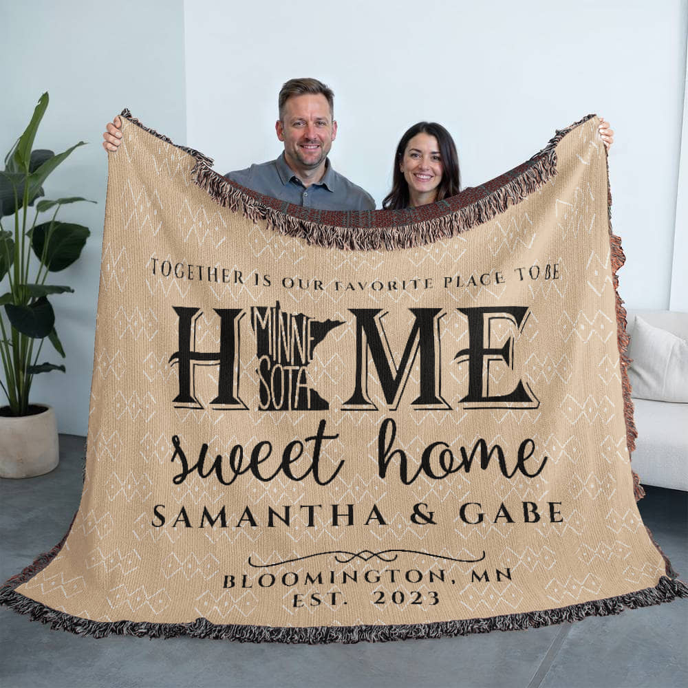 Personalized Minnesota Woven Blanket – Custom Home State Throw with Name & Location