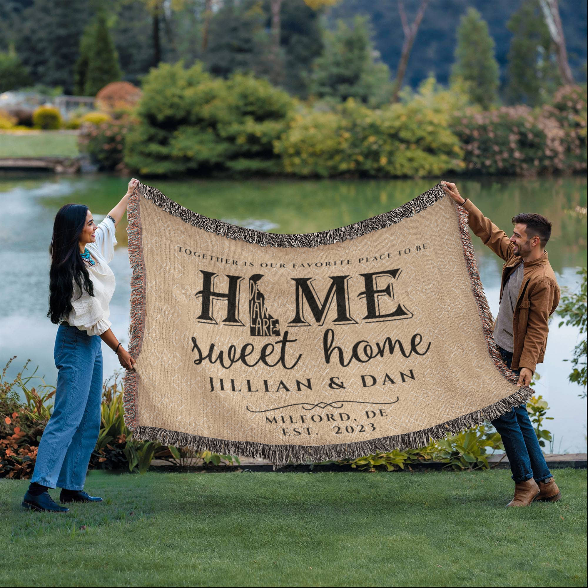 Personalized Delaware Woven Blanket – Custom Home State Throw with Name & Location