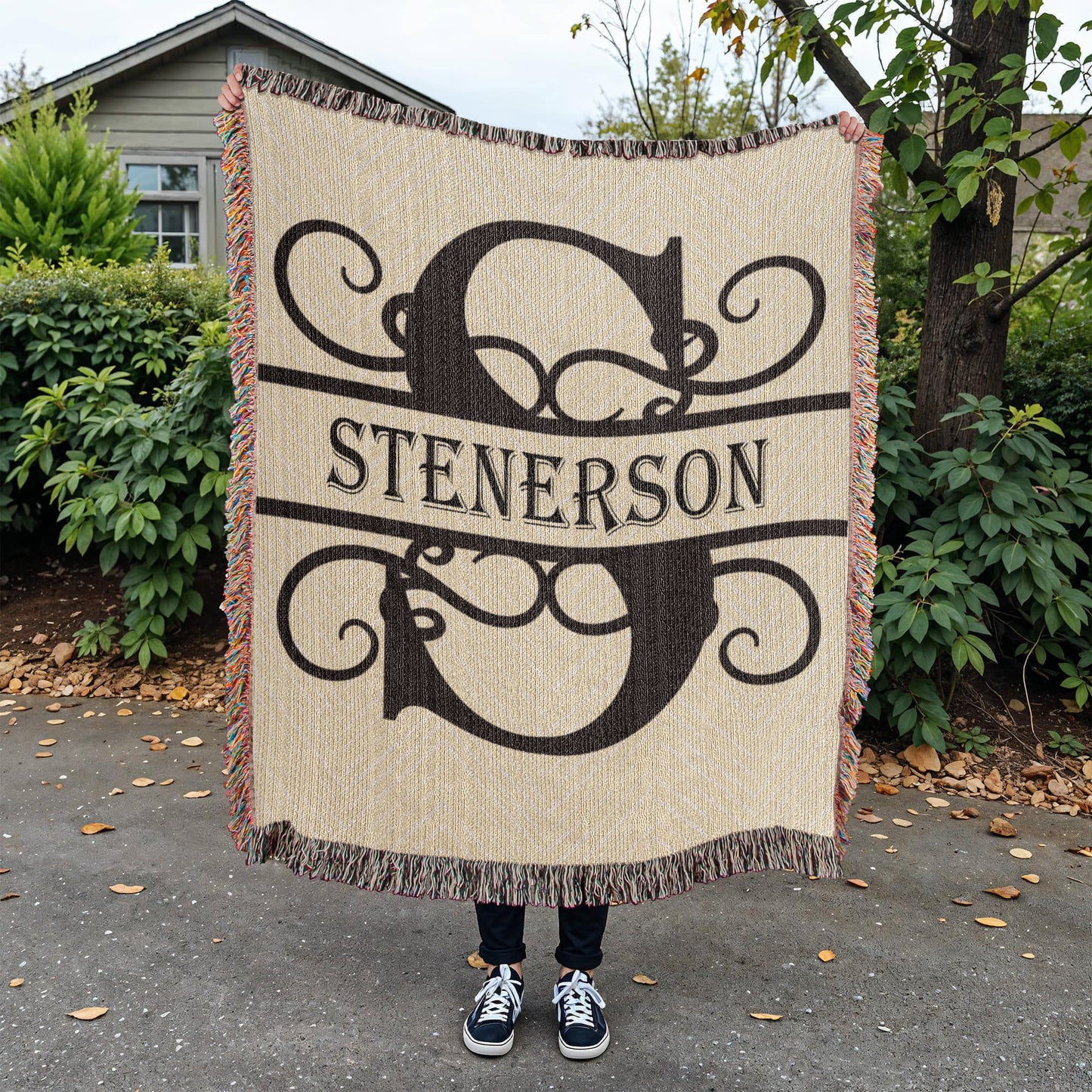 Personalized Swirled Monogram Family Name Woven Blanket Throw – Custom Home Gift