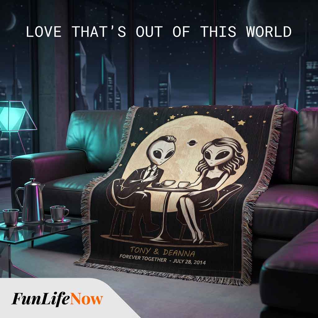 Personalized Alien Couple Woven Blanket Custom Romantic Gift Throw
