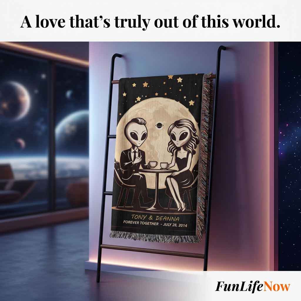 Personalized Alien Couple Woven Blanket Custom Romantic Gift Throw